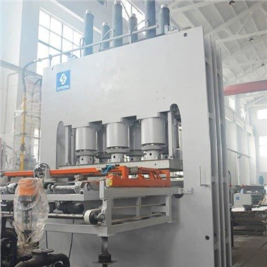 Masina de presare la cald cu ciclu scurt